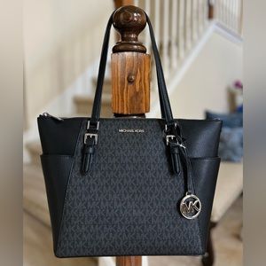 *MOTHER’S DAY SALE* NWT✨Michael Kors Charlotte LG Top Zip Tote